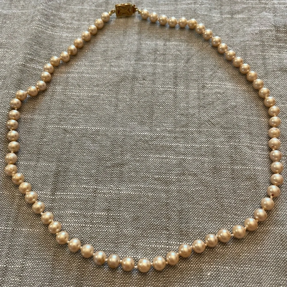 Vintage Monet pearl necklace